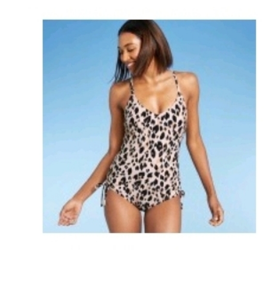 Leopard Print Medium Coverage One Piece Swimsuit - Picture 4 of 4